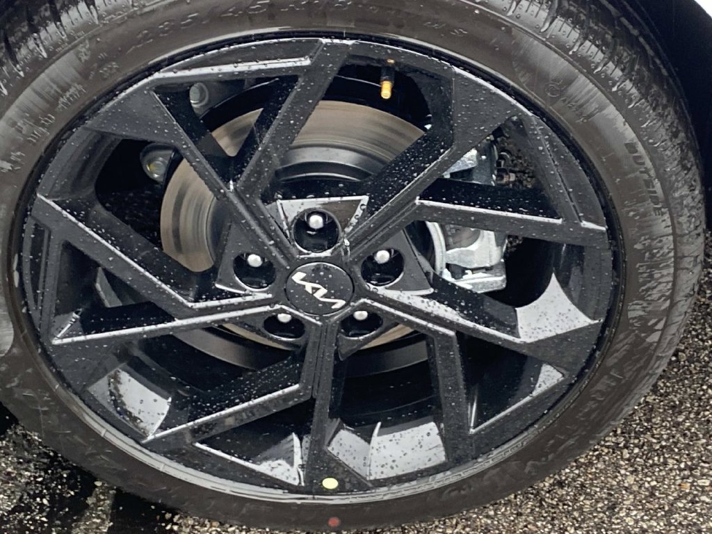 New 2027 Kia K5 GT-Line FWD image 5