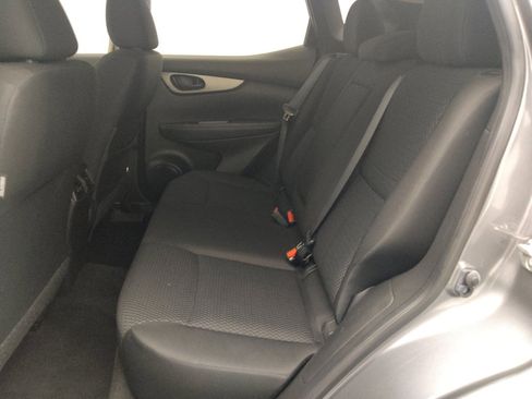 Used 2018 Nissan Rogue Sport S w/ S Appearance Package FWD image 18