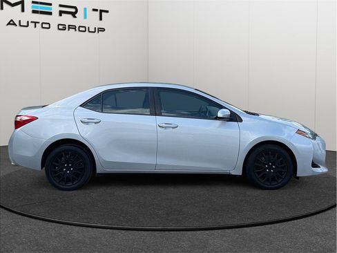 Used 2019 Toyota Corolla LE FWD image 10