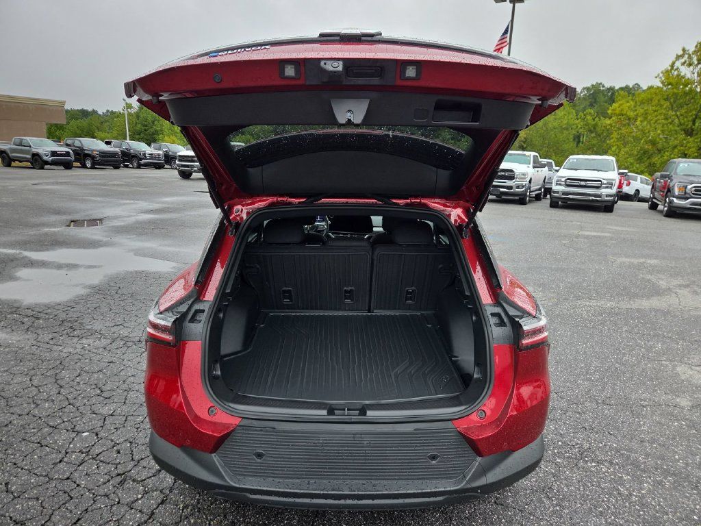 Used 2026 Chevrolet Equinox EV LT FWD image 25