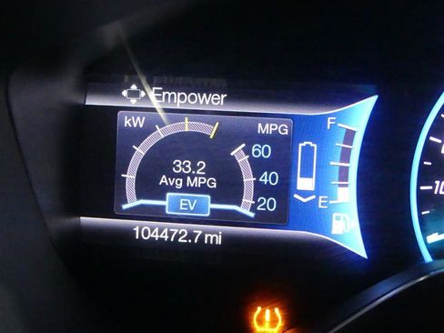 Used 2015 Ford C-MAX SEL w/ Equipment Group 302A image 32