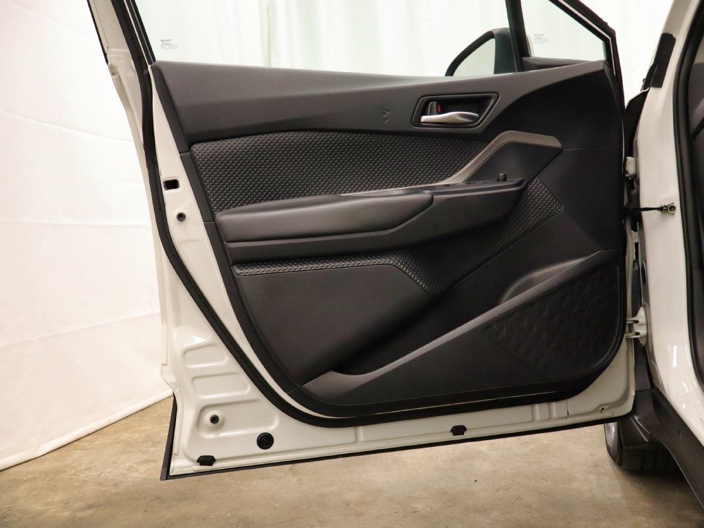 Used 2021 Toyota C-HR LE FWD image 40