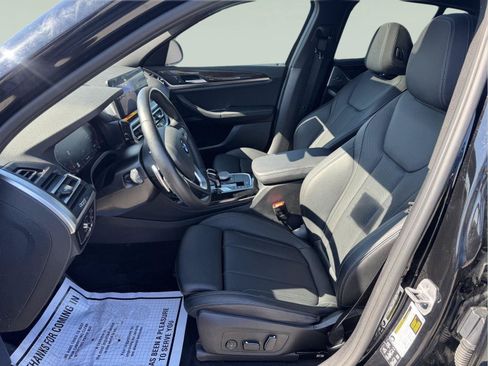 Used 2025 BMW X4 xDrive30i AWD/4WD image 14