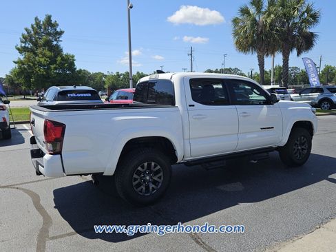 Used 2023 Toyota Tacoma SR5 w/ Technology Package RWD image 5