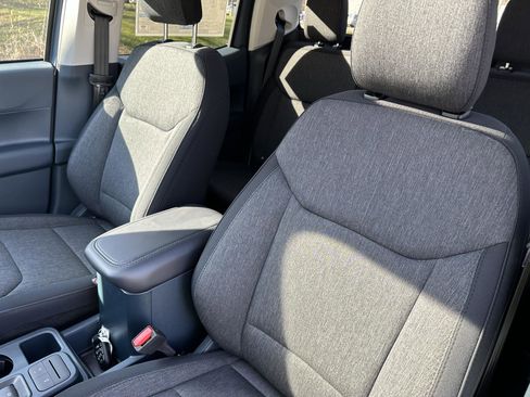 New 2025 Ford Maverick XLT w/ XLT Luxury Package image 28