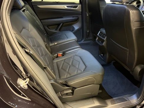 Certified 2024 Volkswagen Atlas Cross Sport SE image 13