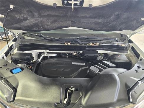 Used 2017 Honda Pilot Touring image 27