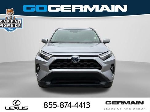 Used 2022 Toyota RAV4 XLE Premium image 11
