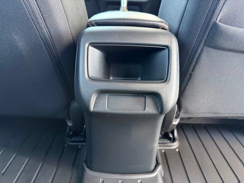Certified 2025 Honda HR-V Sport image 36