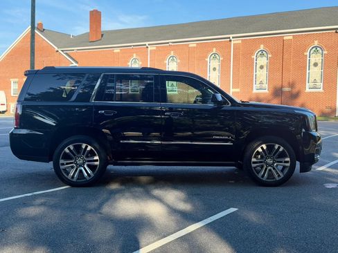 Used 2019 GMC Yukon Denali w/ Denali Ultimate Package RWD image 7