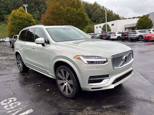 Used 2022 Volvo XC90 T8 Inscription w/ Advanced Package AWD/4WD image 8