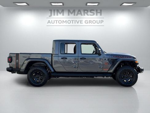Used 2023 Jeep Gladiator Mojave AWD/4WD image 7
