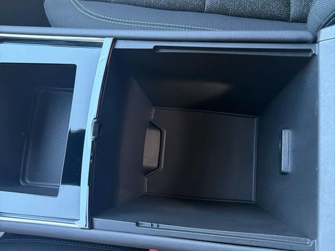 New 2026 Chevrolet Traverse LT w/ Sun and Wheel Package FWD image 19