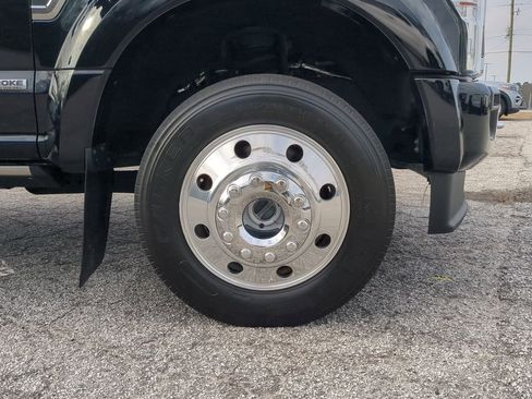 Used 2021 Ford F450 Platinum w/ FX4 Off-Road Package image 9