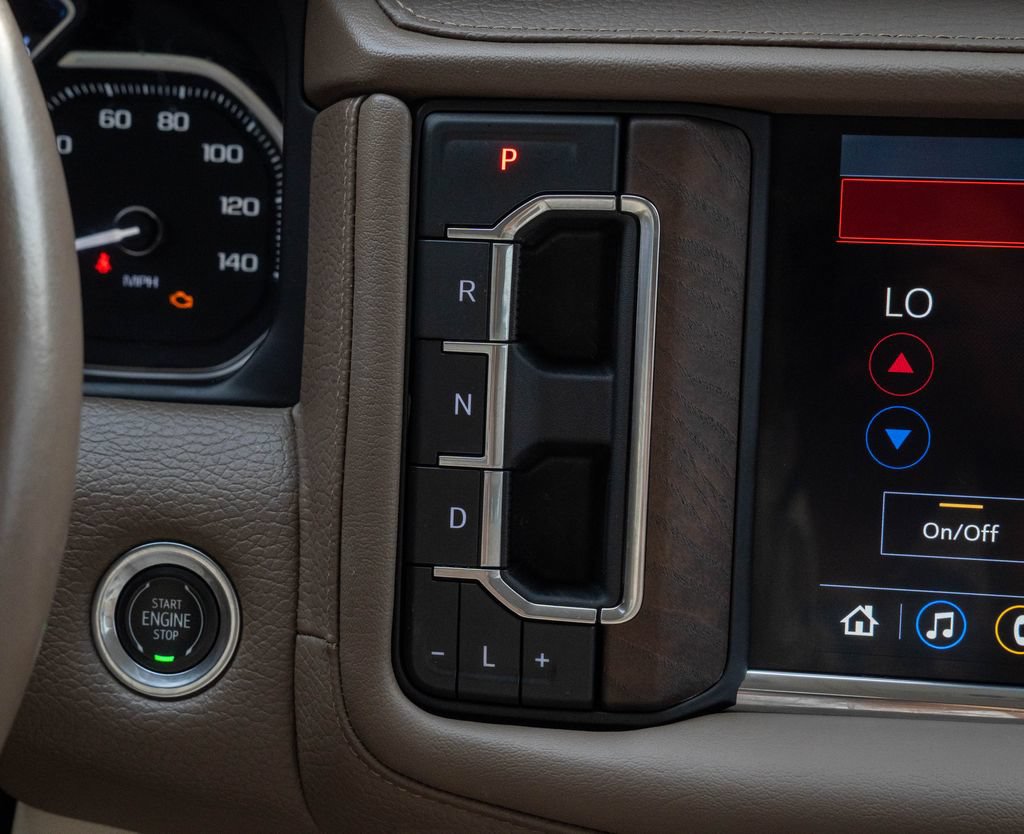 Used 2021 GMC Yukon Denali AWD/4WD image 17