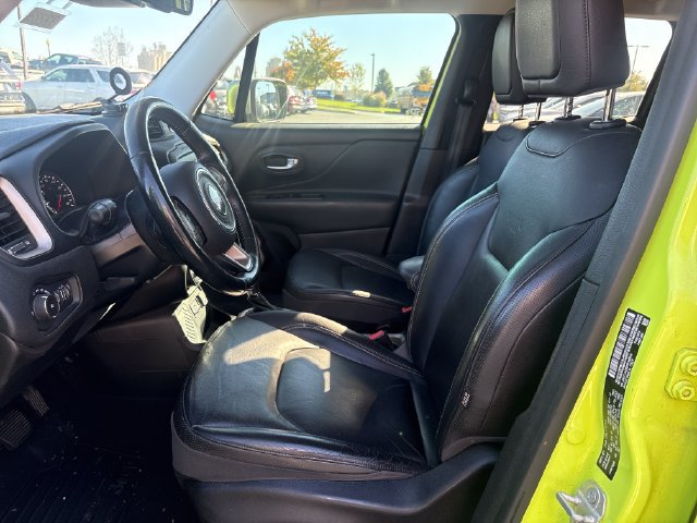 Used 2017 Jeep Renegade Limited FWD image 10