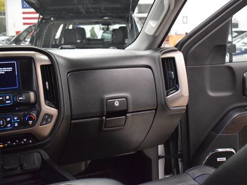 Used 2019 GMC Sierra 2500 Denali w/ Duramax Plus Package image 39