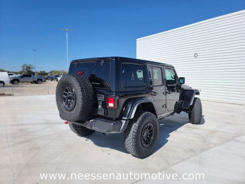 Used 2023 Jeep Wrangler Unlimited Rubicon w/ Xtreme 35 Tire Package image 7