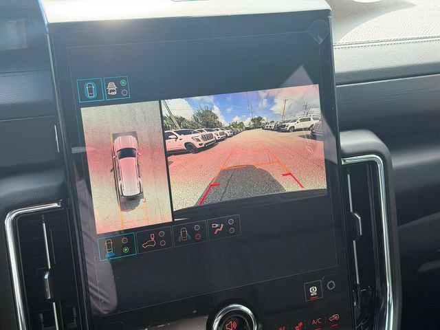 New 2026 GMC Yukon Denali AWD/4WD image 18