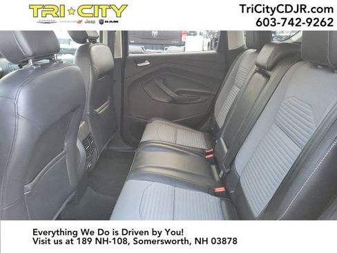 Used 2019 Ford Escape SE image 19