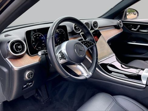 Used 2025 Mercedes-Benz C 300 Sedan image 15