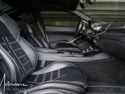 Used 2015 Ferrari F12 Berlinetta image 27