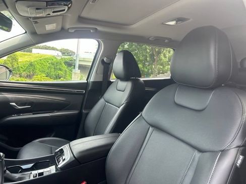 Certified 2024 Hyundai Tucson SEL w/ Convenience Package FWD image 10