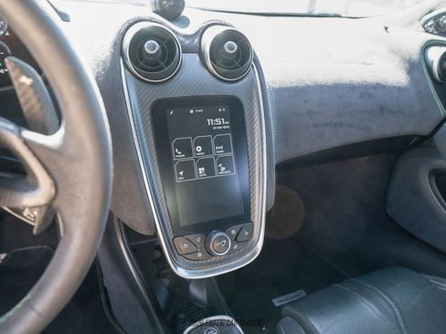 Used 2018 McLaren 570S Spider image 67