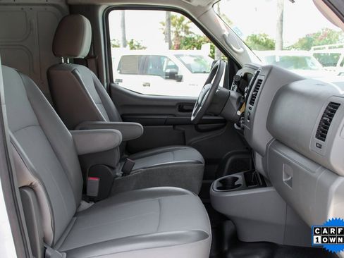 Used 2018 Nissan NV 2500 S image 31