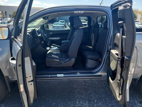 Used 2020 Chevrolet Colorado LT w/ LT Convenience Package image 12