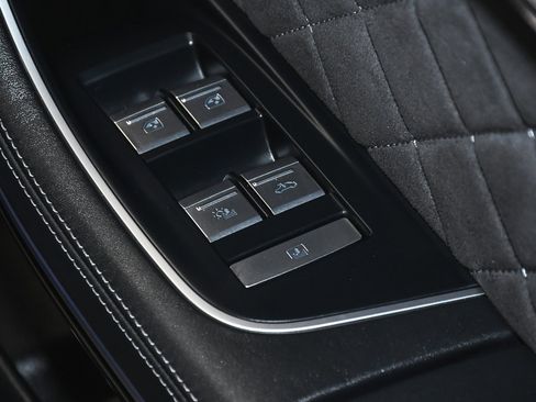 Used 2024 Audi S8 w/ S8 Comfort Plus Package image 16