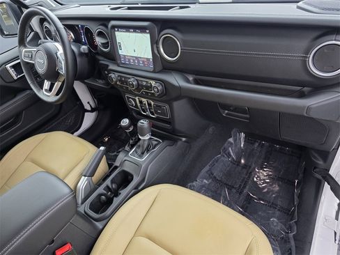 Used 2019 Jeep Wrangler Unlimited Sahara w/ Dual Top Group image 30