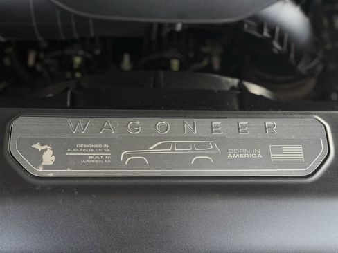 Used 2024 Jeep Grand Wagoneer Series II Obsidian w/ Quick Order Packagew 28T AWD/4WD image 18