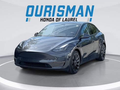 Used 2025 Tesla Model Y Performance AWD/4WD image 1