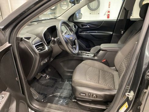 Used 2018 Chevrolet Equinox LT image 27
