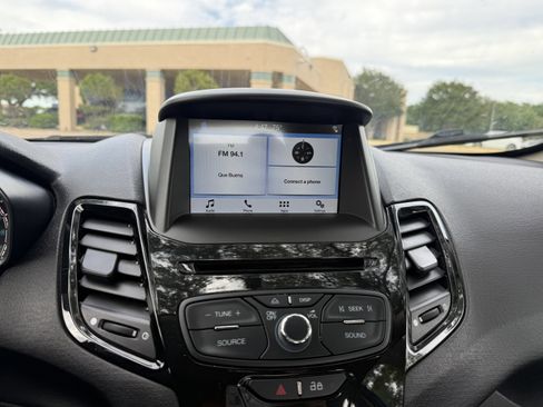 Used 2018 Ford Fiesta SE w/ Equipment Group 201A image 22