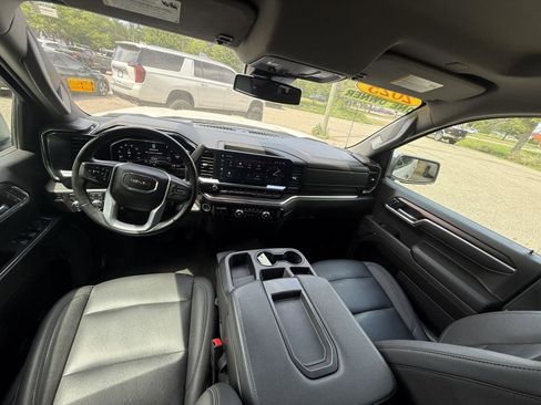 Used 2025 GMC Sierra 1500 SLT AWD/4WD image 20