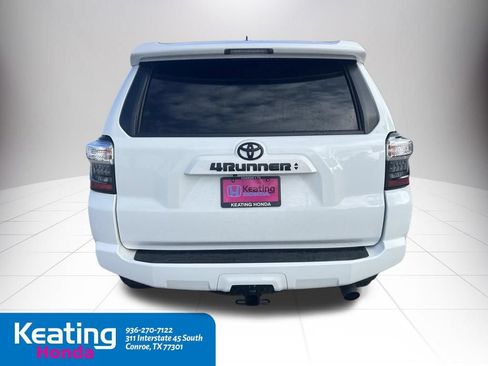 Used 2021 Toyota 4Runner SR5 Premium w/ Moonroof Package RWD image 7