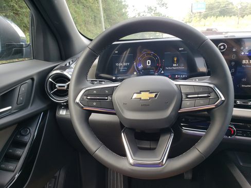 New 2026 Chevrolet Equinox LT w/ Convenience Package II image 18