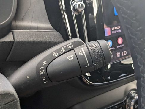 Certified 2023 Volvo XC40 Recharge Ultimate AWD/4WD image 38