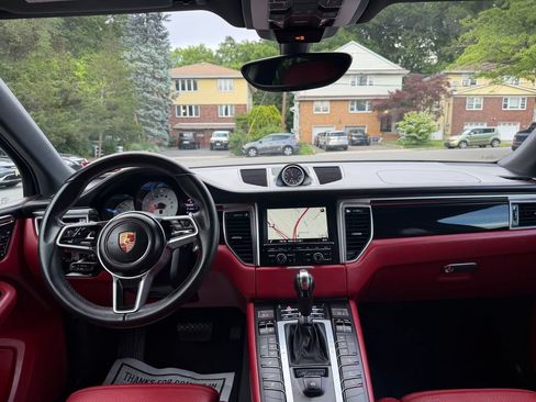 Used 2015 Porsche Macan S AWD/4WD image 27