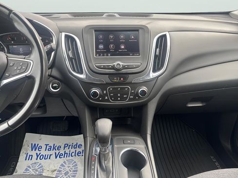 Used 2022 Chevrolet Equinox LT image 25