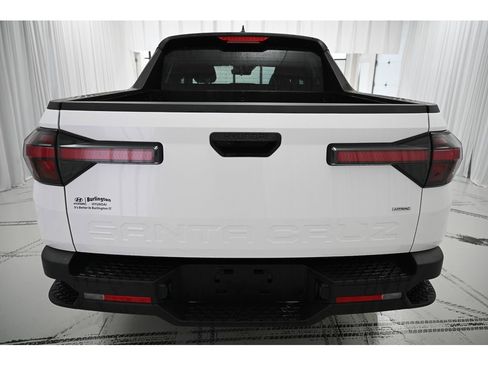 Used 2025 Hyundai Santa Cruz SE image 6