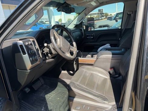 Used 2019 GMC Sierra 3500 Denali w/ Duramax Plus Package image 5