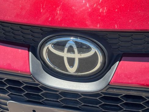 Used 2022 Toyota Corolla LE w/ LE Convenience Package FWD image 13