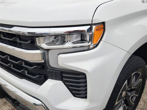 Used 2023 Chevrolet Silverado 1500 LT image 6