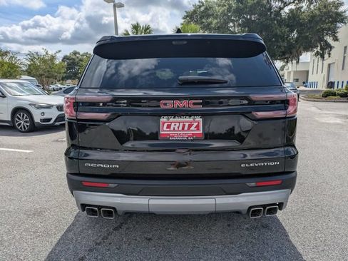 Used 2026 GMC Acadia Elevation w/ Elevation Premium Package FWD image 6