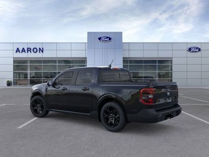New 2026 Ford Maverick Lariat w/ Black Appearance Package