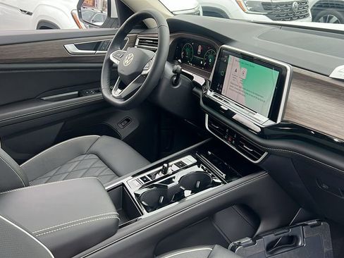 New 2026 Volkswagen Atlas SEL Premium R-Line AWD/4WD image 11