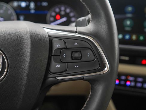 Used 2023 Buick Envision Avenir AWD/4WD image 27